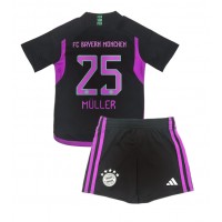 Bayern Munich Thomas Muller #25 Bortadräkt Barn 2023-24 Kortärmad (+ Korta byxor)